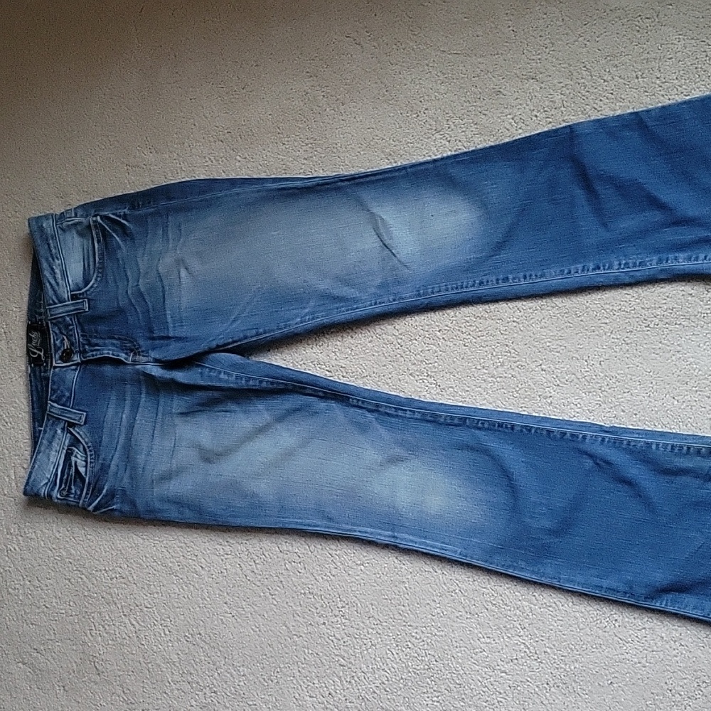 Lucky Jeans